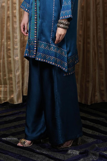 Krishna Mehta Blue Modal Embroidery Placket Printed Tunic Online at Aza Fashions Krishna Mehta_Blue Modal Embroidery Placket Printed Tunic _Online_at_Aza_Fashions