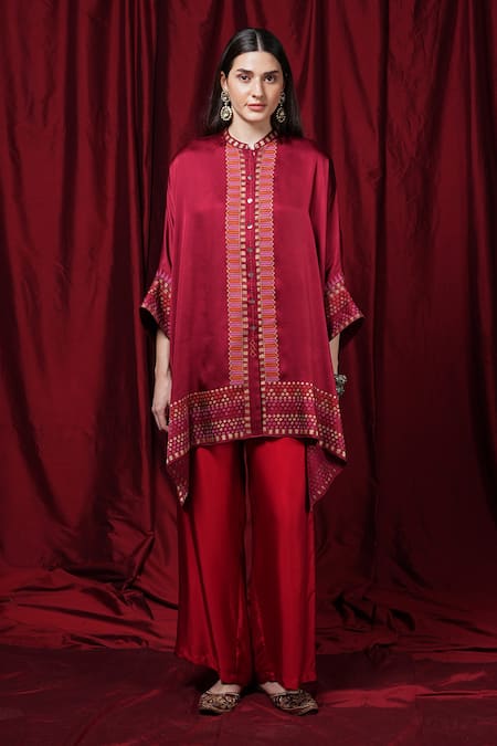 Buy Krishna Mehta Red Modal Round Neck Block Print Kaftan Online at Aza Fashions Buy_Krishna Mehta_Red Modal Round Neck Block Print Kaftan _Online_at_Aza_Fashions