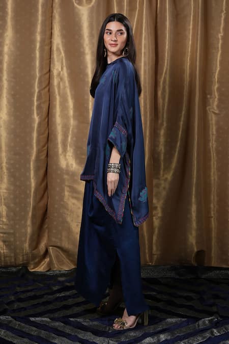 Buy_Krishna Mehta_Blue Modal Round Neck Block Print Kaftan _Online_at_Aza_Fashions