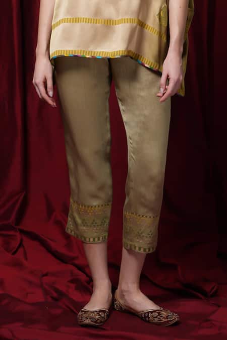 Buy Krishna Mehta Green Modal Embroidery Round Neck Floral Print Kaftan Online at Aza Fashions Buy_Krishna Mehta_Green Modal Embroidery Round Neck Floral Print Kaftan _Online_at_Aza_Fashions