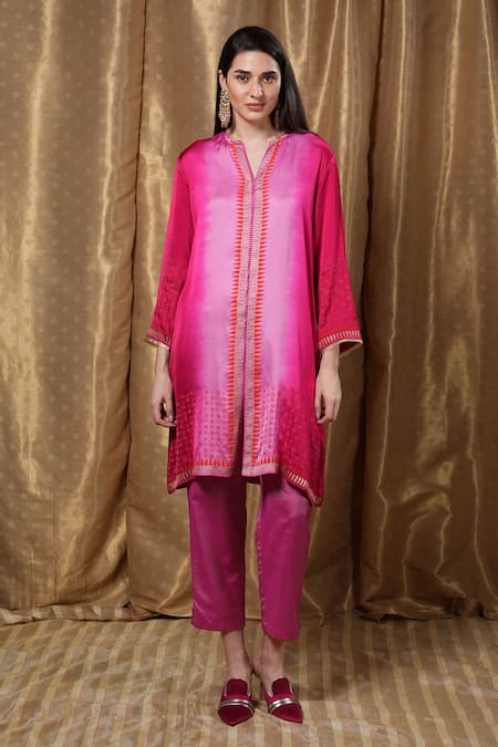 Krishna Mehta_Pink Modal Notched Neck Placement Block Print Tunic _Online_at_Aza_Fashions
