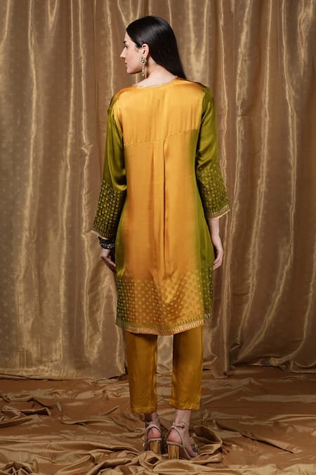 Krishna Mehta Placement Printed Tunic 