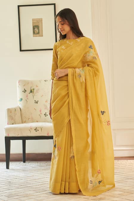 Shop_Vaayu_Yellow Muslin, Cotton Rue Floral Threadwork Saree With Unstitched Blouse Piece _Online_at_Aza_Fashions