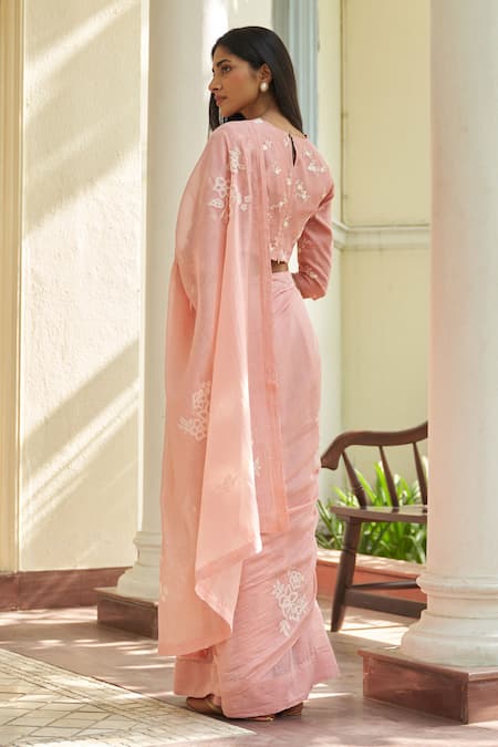 Vaayu Tulip Applique Saree With Unstitched Blouse Piece 