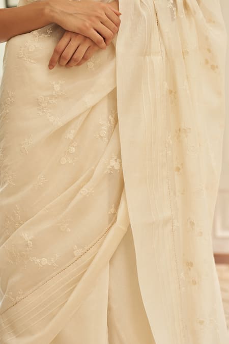 Shop_Vaayu_Beige Embroidery Swan Saree With Unstitched Blouse Piece _Online_at_Aza_Fashions