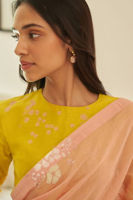 Shop_Vaayu_Pink Cotton Embroidery Tulip Floral Saree With Unstitched Blouse Piece _Online_at_Aza_Fashions