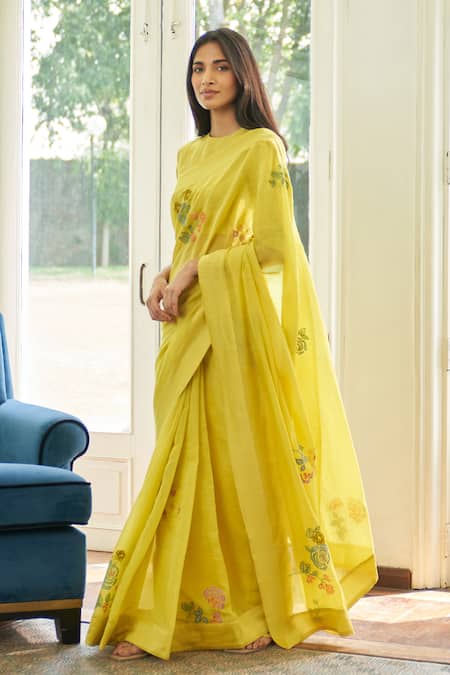 Shop_Vaayu_Lime Muslin, Cotton Applique Daffodil Floral Saree With Unstitched Blouse Piece _Online_at_Aza_Fashions