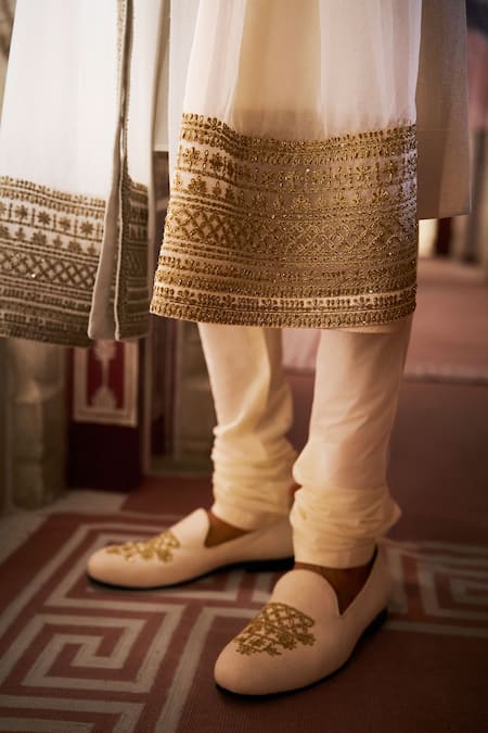 Seema Gujral_Ivory Silk, Cotton Embroidery Placement Sherwani Set _Online_at_Aza_Fashions