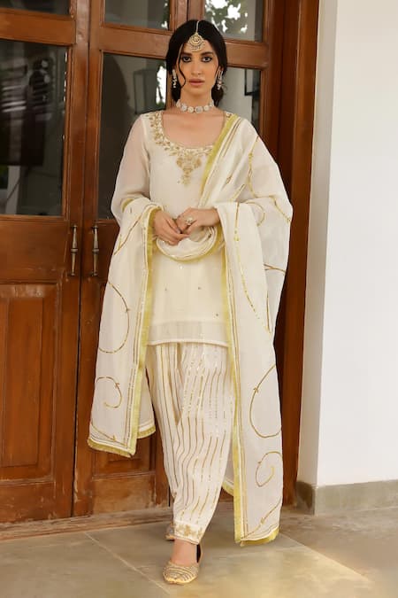 Sanam Ivory Chanderi Zari, Mirrors, Embroidery Round Neck Floral Kurta Set 