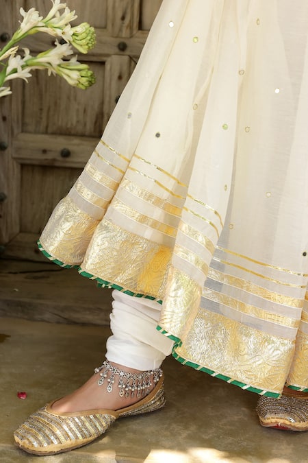 Sanam_Off White Chanderi Mirrors, Gota Patti V-neck Embroidered Angarkha Anarkali Set _at_Aza_Fashions