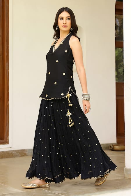 Buy_Sanam_Black Chanderi Embroidery, Mirrors, Tassels Halter Neck Kurta Skirt Set 