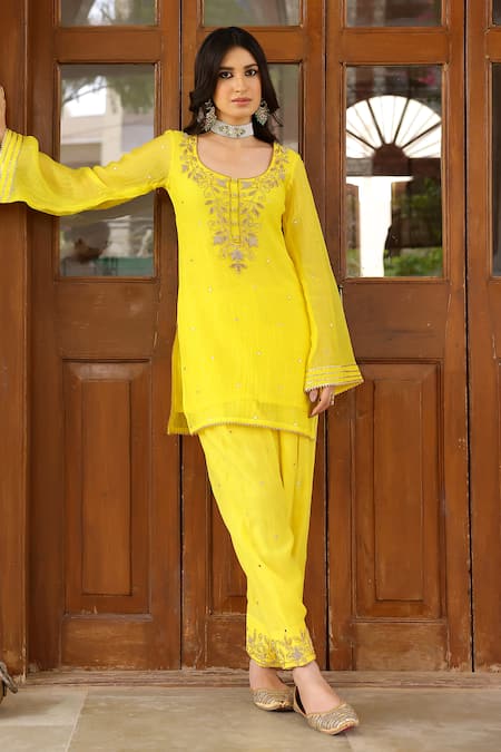 Shop_Sanam_Yellow Chanderi Mirrors Round Neck Zardozi Embroidered Kurta Set _Online_at_Aza_Fashions