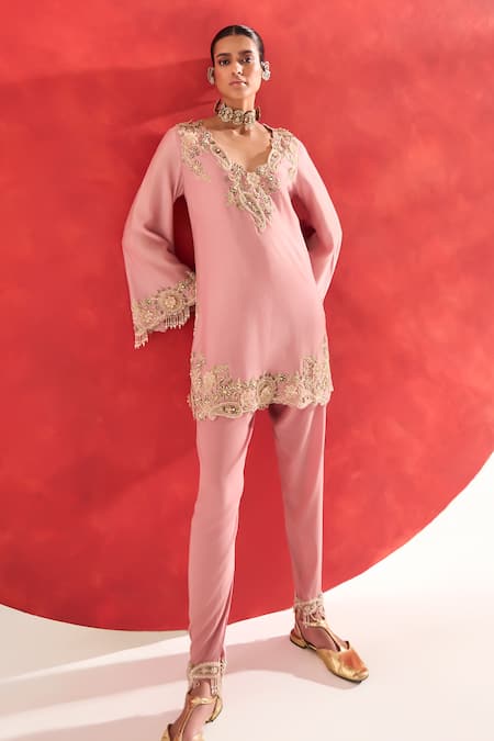 Buy_Ridhima Bhasin_Pink Chanderi, Crepe Embroidery Split V-neck Suhana Kurta Set _Online_at_Aza_Fashions