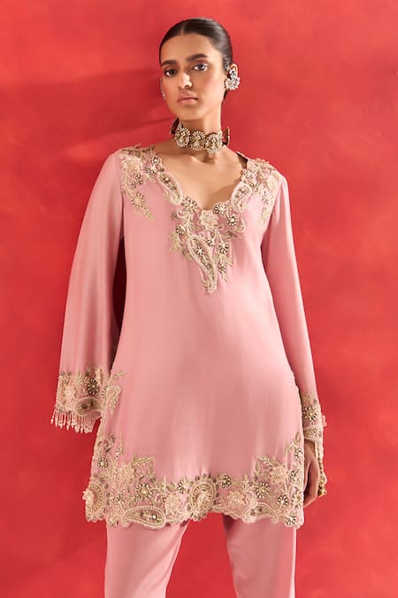 Ridhima Bhasin_Pink Chanderi, Crepe Embroidery Split V-neck Suhana Kurta Set _at_Aza_Fashions
