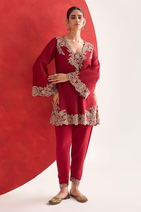 Ridhima Bhasin Red Chanderi, Crepe Embroidery V-neck Nazm Kurta Set 