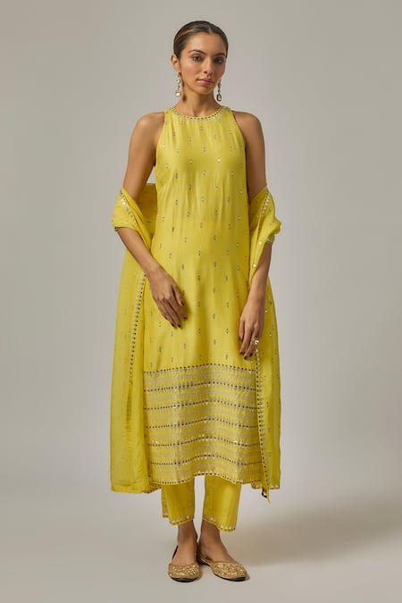 Priyal Prakash Yellow Chanderi, Cotton, Viscose, Organza Embroidery, Hand Straight Kurta Set at Aza Fashions Priyal Prakash_Yellow Chanderi, Cotton, Viscose, Organza Embroidery, Hand Straight Kurta Set _at_Aza_Fashions