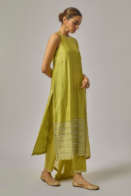 Priyal Prakash_Green Viscose, Organza Embroidery, Sequins Halter Neck Hand Kurta Set _at_Aza_Fashions