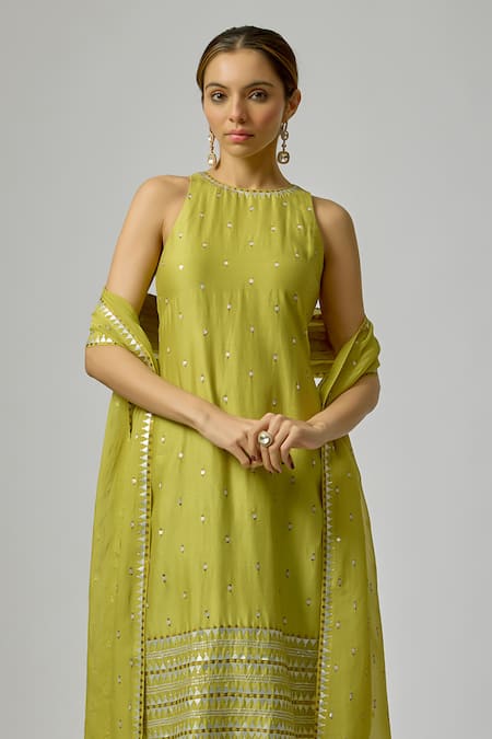 Buy_Priyal Prakash_Green Viscose, Organza Embroidery, Sequins Halter Neck Hand Kurta Set 