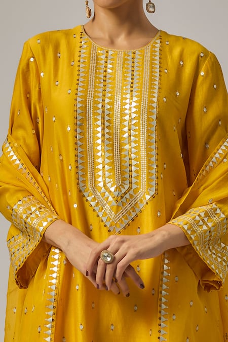 Shop_Priyal Prakash_Yellow Chanderi, Cotton, Viscose, Organza Embroidery, Straight Kurta Set _Online_at_Aza_Fashions