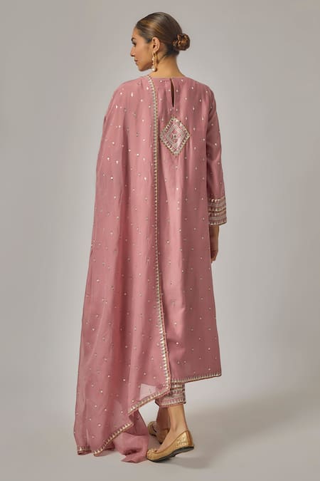 Priyal Prakash Geometric Embroidered Kurta Set 