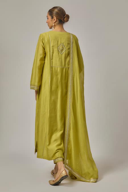 Priyal Prakash Embroidered Yoke Kurta Set 