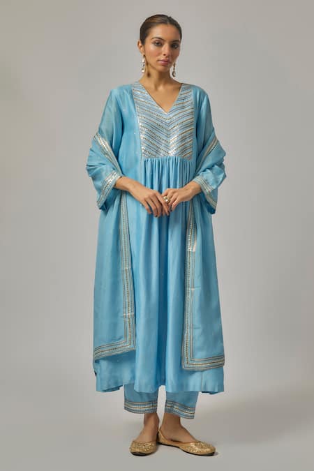 Priyal Prakash_Sky Blue Chanderi, Viscose, Organza Embroidery, Sequins V-neck Yoke Kurta Set _at_Aza_Fashions