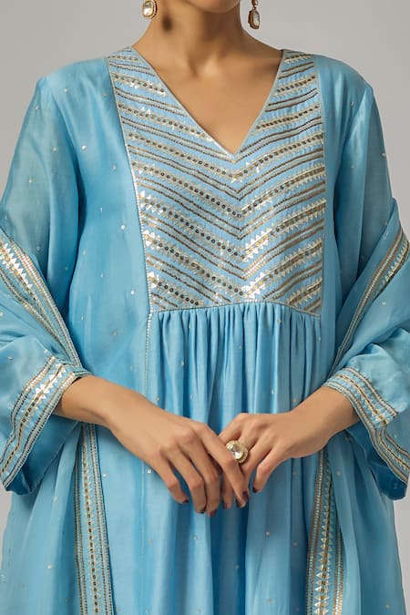 Buy_Priyal Prakash_Sky Blue Chanderi, Viscose, Organza Embroidery, Sequins V-neck Yoke Kurta Set 