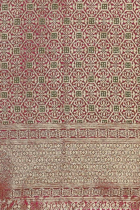 Shop_Samyukta Singhania_Magenta Tassels, Embroidery V-neck Zari Woven Banarasi Silk Saree With Blouse 