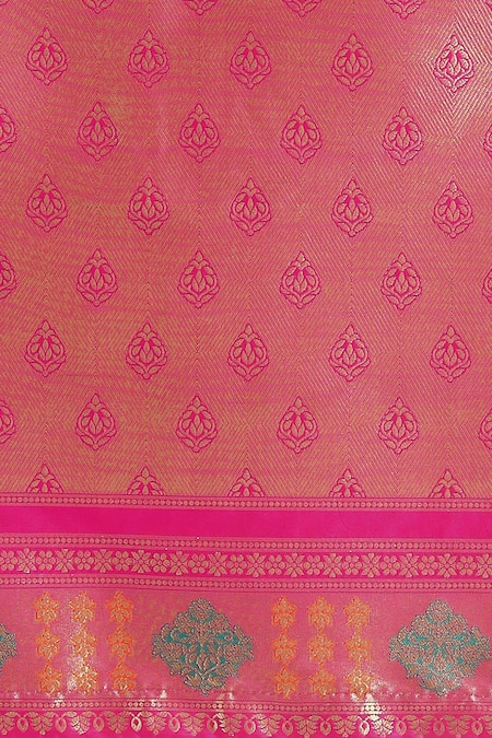 Buy_Samyukta Singhania_Pink Embroidery High Neck Zari Woven Banarasi Silk Saree With Blouse 