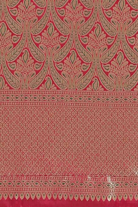 Samyukta Singhania_Maroon Silk Zari Round Neck Woven Banarasi Saree With Blouse _Online_at_Aza_Fashions