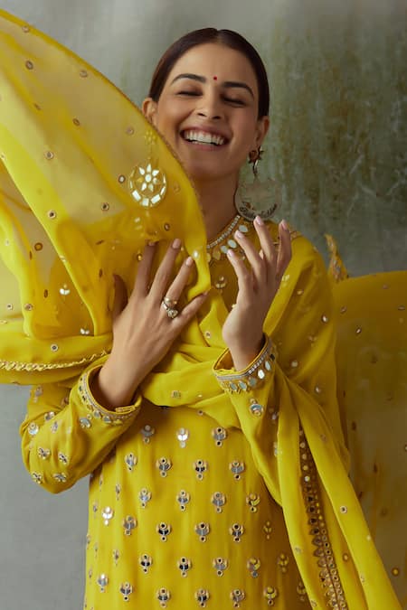 Buy_Vvani By Vani Vats_Green Georgette Round Mirror Embellished Kurta Set 