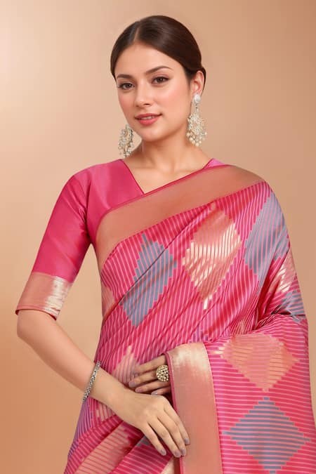 Samyukta Singhania_Pink Zari V-neck Woven Banarasi Silk Saree With Blouse _at_Aza_Fashions