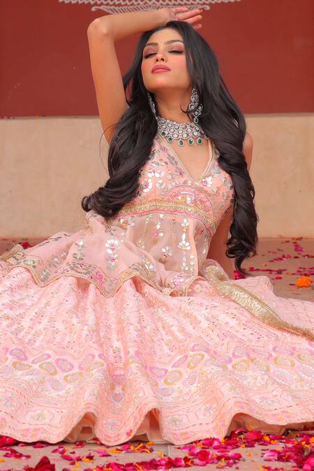 Amaltas Couture_Peach Organza Mirrors, Gota Patti, Embroidery V-neck Lehenga Set _Online_at_Aza_Fashions