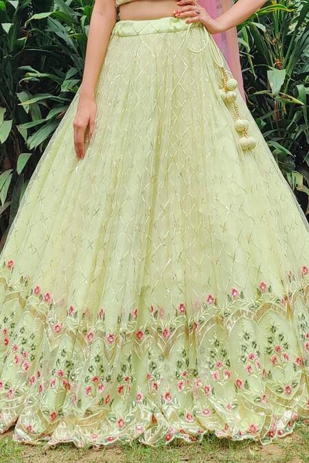 Buy_Amaltas Couture_Green Net Embroidery Sweetheart Neck Lehenga Set _Online_at_Aza_Fashions