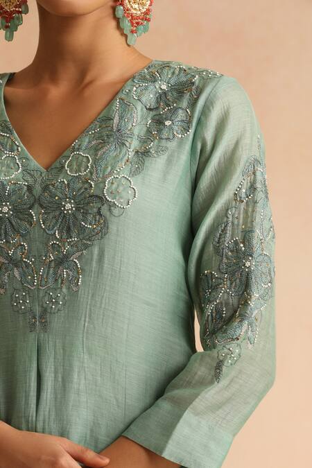 Buy_Beige_Green Cotton Satin, Chanderi Beads, Sequins V-neck Floral Embroidered Kurta Set 