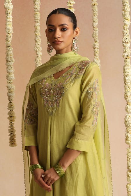 Buy_Beige_Lime Cotton Satin Beads, Sequins V-neck Thread Embroidered Kurta Set _Online_at_Aza_Fashions