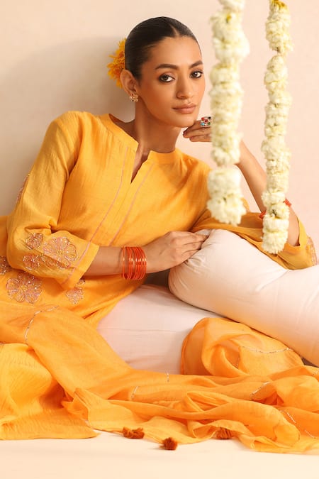 Shop_Beige_Orange Cotton Satin Beads, Sequins Round Neck Flower Embroidered Kurta Pant Set _Online_at_Aza_Fashions