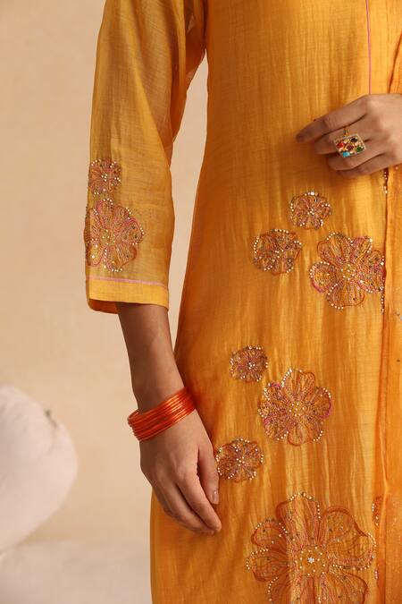 Beige_Orange Cotton Satin Beads, Sequins Round Neck Flower Embroidered Kurta Pant Set _at_Aza_Fashions