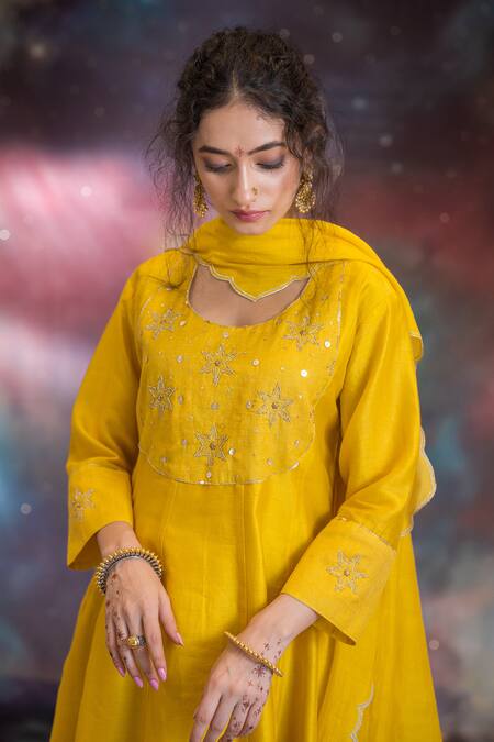 Kacha Tanka Yellow Chanderi Embroidery Round Neck Najm Kurta Set at Aza Fashions Kacha Tanka_Yellow Chanderi Embroidery Round Neck Najm Kurta Set _at_Aza_Fashions