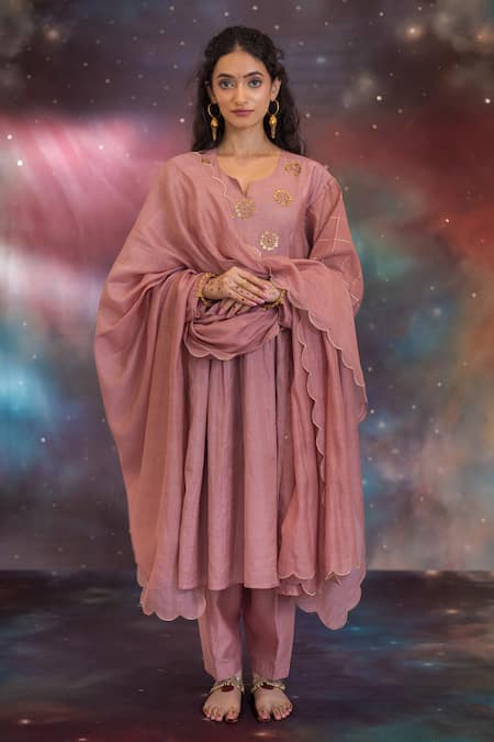 Kacha Tanka Pink Chanderi Embroidery Notched Neck Zuha Kurta Set