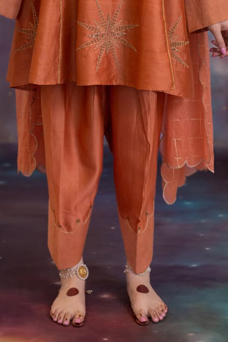 Buy Kacha Tanka Orange Chanderi Embroidery V-neck Rooh A-line Kurta Set Online at Aza Fashions Buy_Kacha Tanka_Orange Chanderi Embroidery V-neck Rooh A-line Kurta Set _Online_at_Aza_Fashions