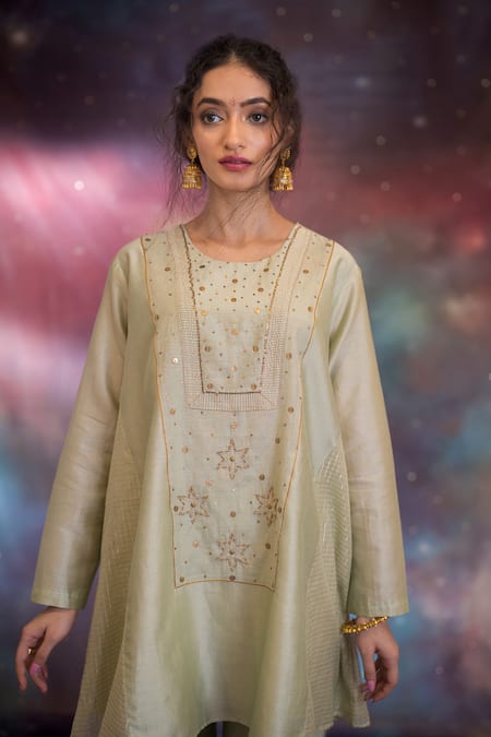 Shop_Kacha Tanka_Green Chanderi Embroidery Round Neck Sidra Kurta And Pyjama Set _Online_at_Aza_Fashions