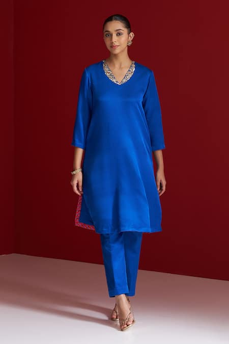 Sitaraa Cobalt Embroidery V-neck Nilaya Blue Kurta With Pant 