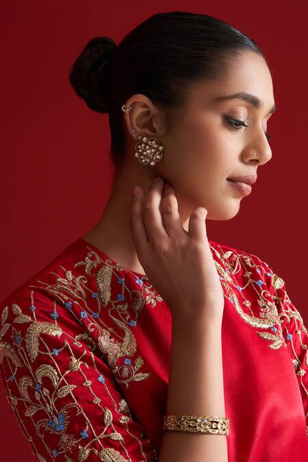 Buy Sitaraa Red Embroidery Round Neck Mandapa Kurta With Pant Online at Aza Fashions Buy_Sitaraa_Red Embroidery Round Neck Mandapa Kurta With Pant _Online_at_Aza_Fashions