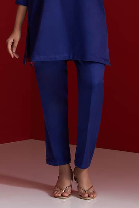 Buy Sitaraa Blue Embroidery Split V-neck Vyoma Kurta With Pant Online at Aza Fashions Buy_Sitaraa_Blue Embroidery Split V-neck Vyoma Kurta With Pant _Online_at_Aza_Fashions