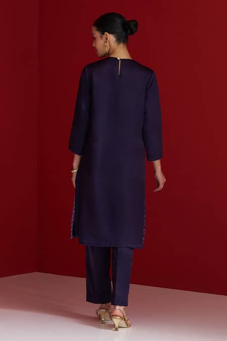 Sitaraa Mahika Midnight Blue Pocket Embroidered Kurta With Pant