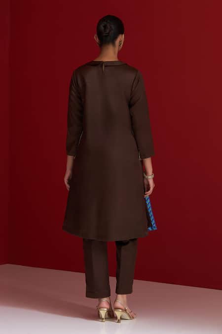 Sitaraa Devyani Brown Embroidered Kurta With Pant