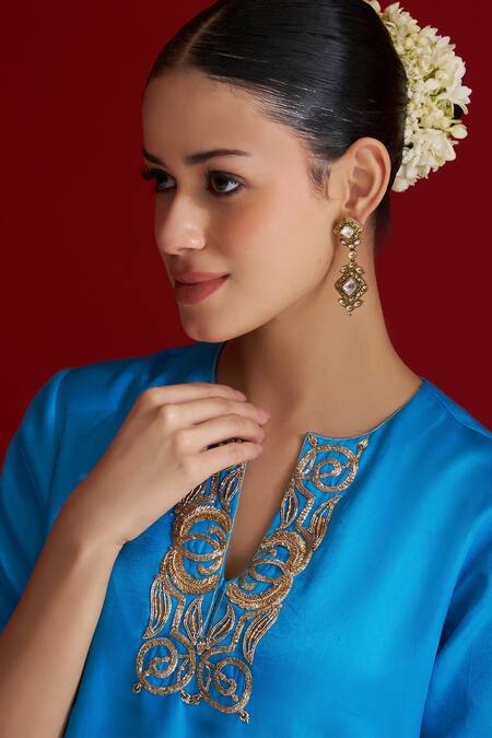 Buy_Sitaraa_Sky Blue Embroidery Round Neck Aalaya Kurta With Pant 