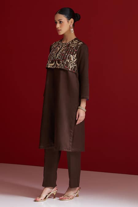 Sitaraa_Brown Embroidery, Beads Round Neck Vajrika Bolero Kurta Set _at_Aza_Fashions