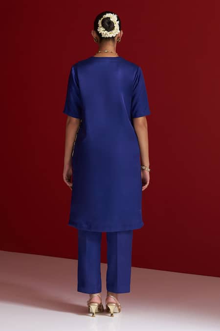 Sitaraa Kanchana Blue Embroidered Kurta With Pant
